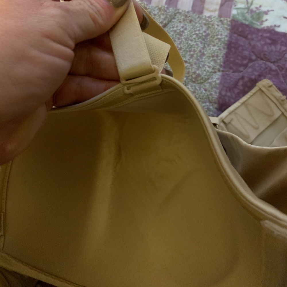 Adjustable strap bra